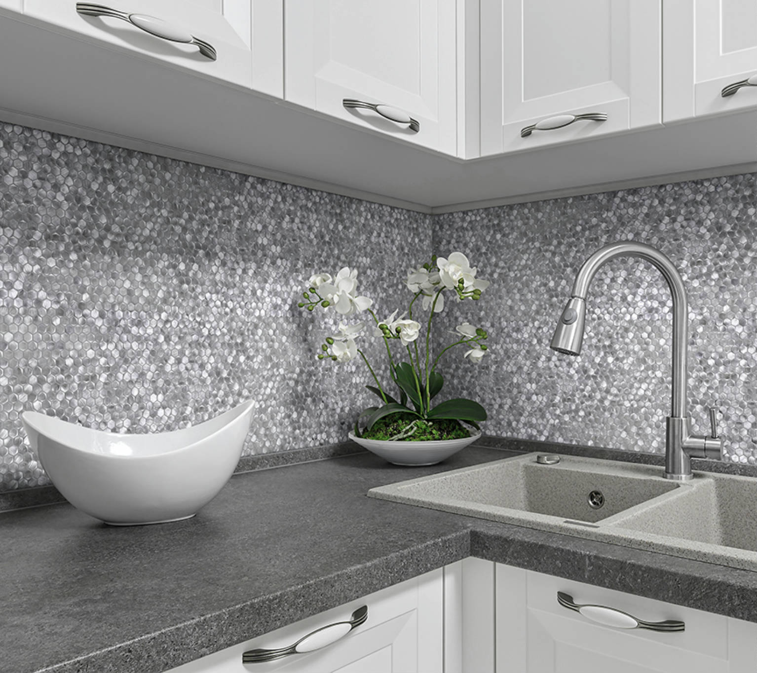 Medium Hexagon Silver Aluminum Mosaic  | Roma Tile NY